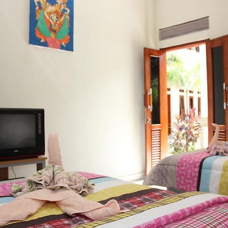 شقة كوتا  في Warung Coco Poppies 2 الغرفة الصورة